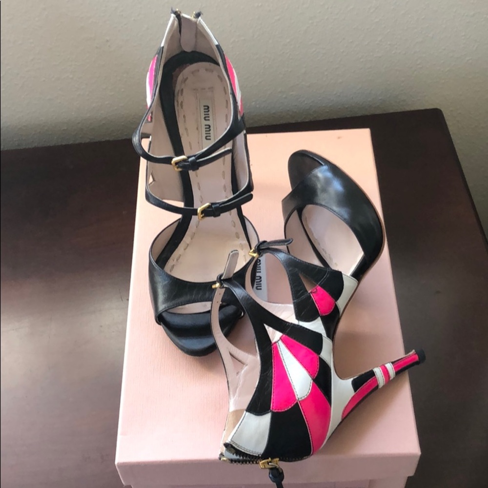 Miu Miu carpetto Sandals